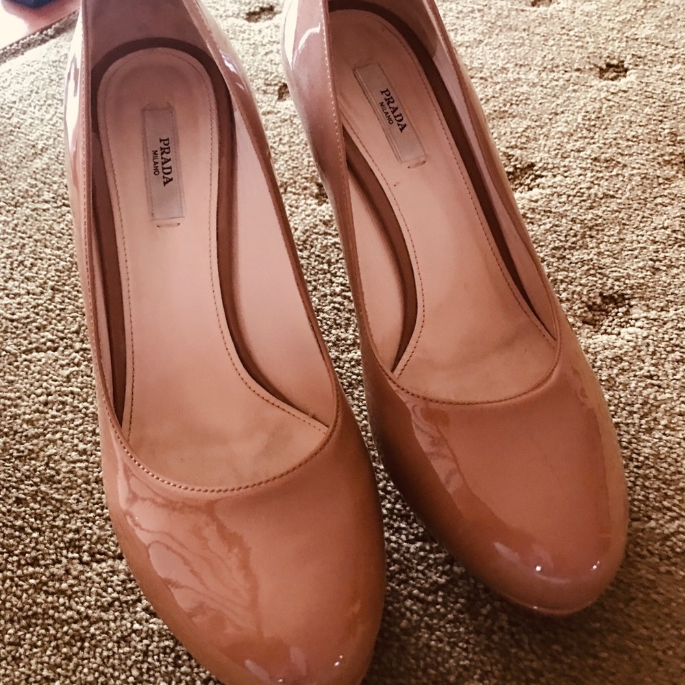 Prada nude pumps